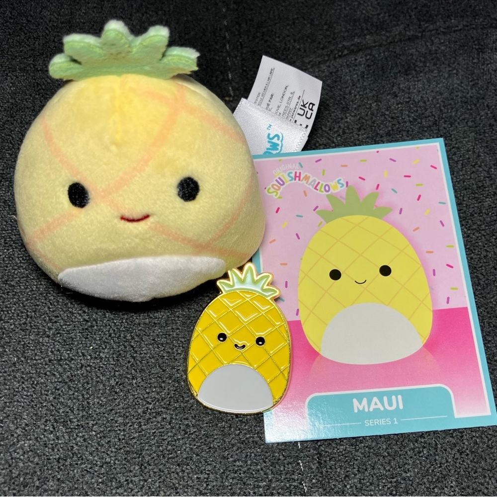 Maui the Pineapple Squishmallow collector’s micromallow pin & trading card - NEW